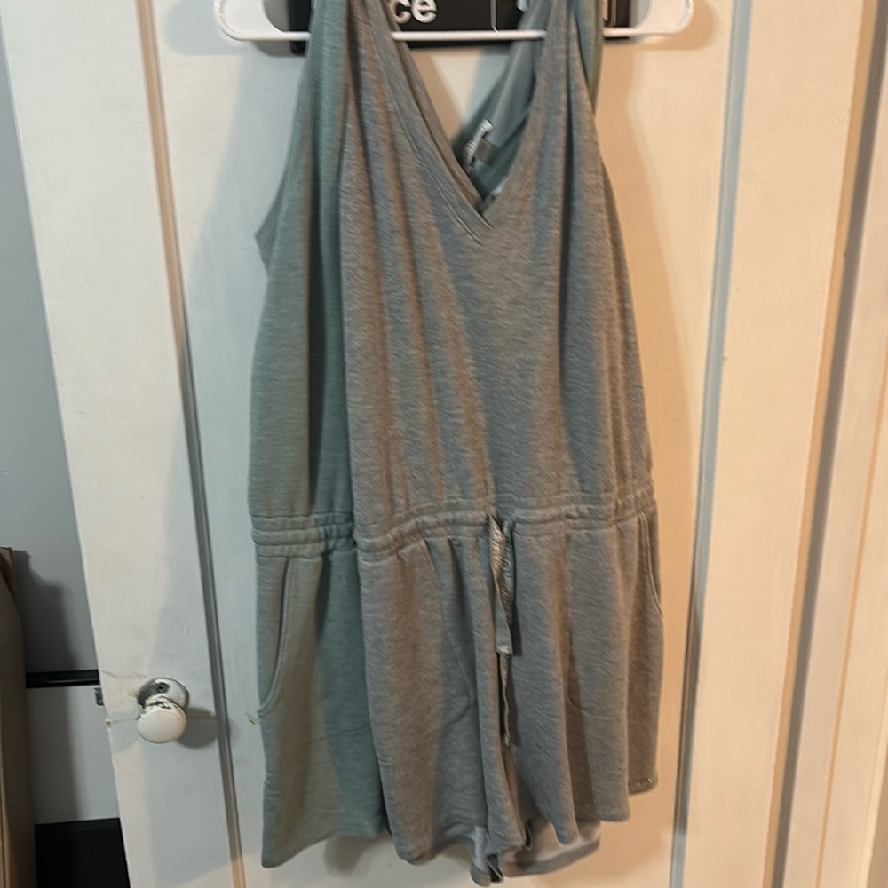 2 Women's Gray & Green Sleeveless V-Neck Rompers